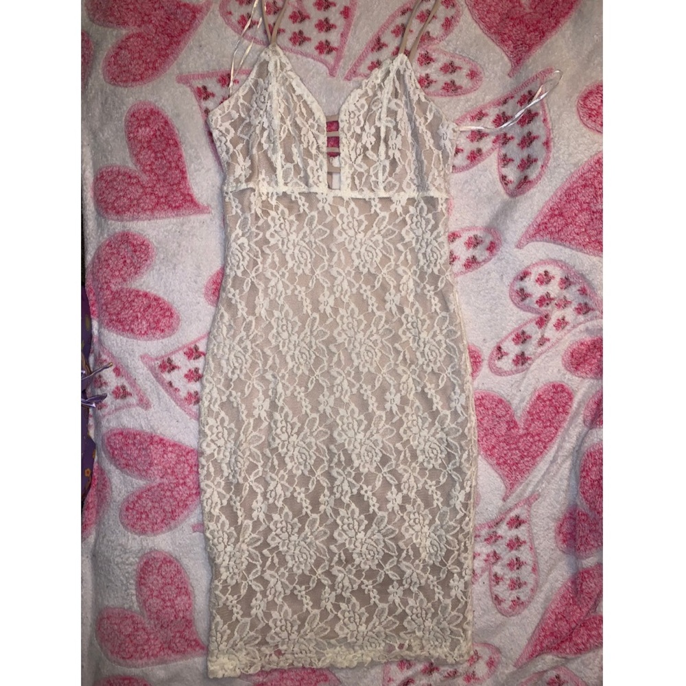 Love J midi lace dress